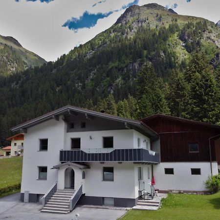 Apart Montana Sankt Leonhard im Pitztal Luaran gambar