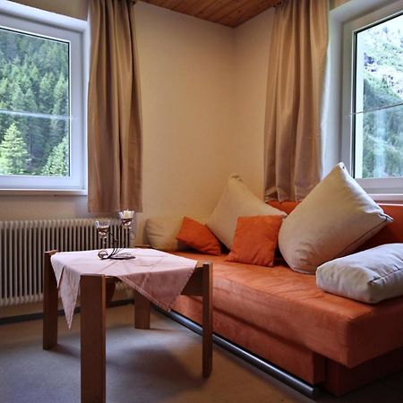 Apart Montana Sankt Leonhard im Pitztal Luaran gambar